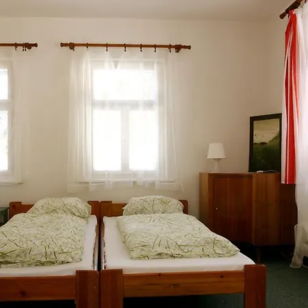 Jeleni Skladanka Lodge